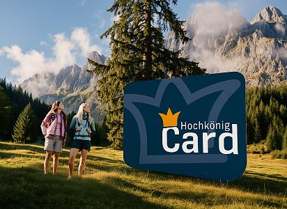 Hochkönig Card – Familie oder Gäste beim Bergerlebnis – ideal mit Bergbahn und sichtbarem Card-Bezug statt reiner Logo-Grafik